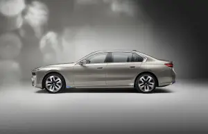BMW i7 2022 - 39