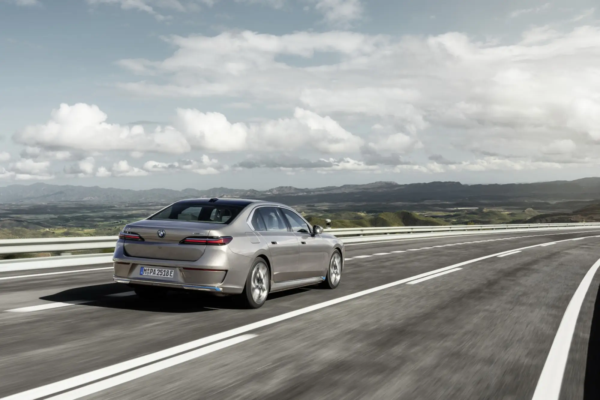 BMW i7 2022 - 44