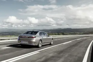 BMW i7 2022 - 44