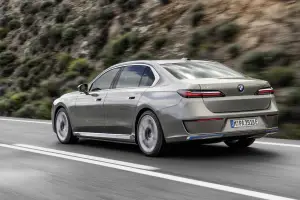 BMW i7 2022 - 52