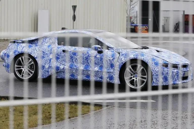 BMW i8 - foto spia 2013 - 4