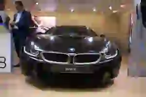 BMW i8 Frozen Black Edition Foto Live - Salone di Ginevra 2017
