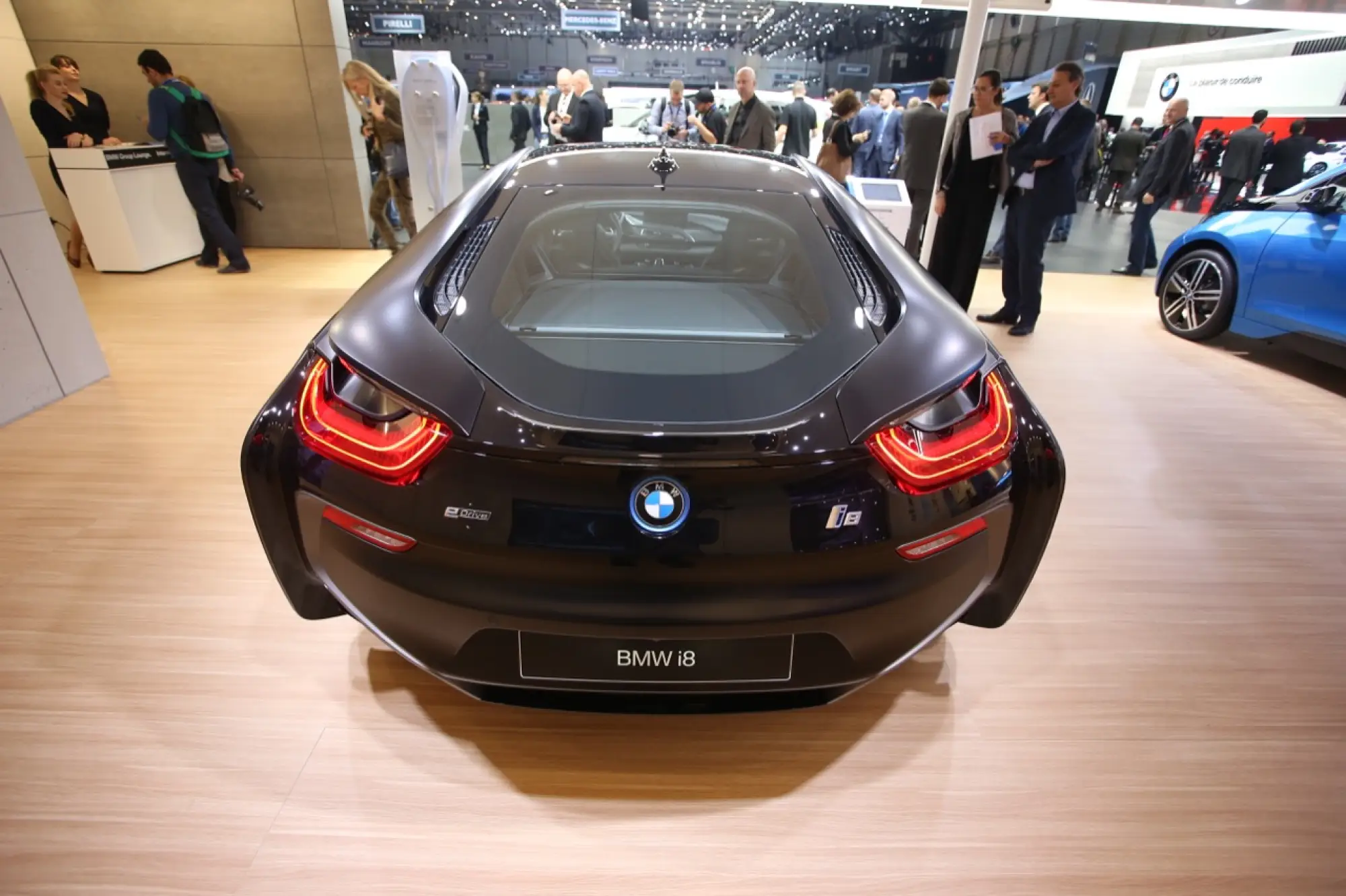 BMW i8 Frozen Black - Salone di Ginevra 2017 - 4