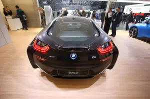 BMW i8 Frozen Black - Salone di Ginevra 2017