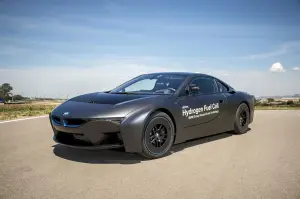 BMW i8 Fuel Cell - 12