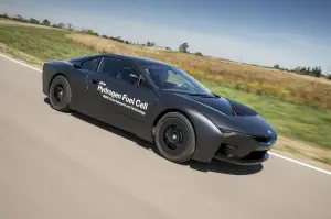 BMW i8 Fuel Cell