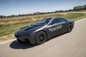 BMW i8 Fuel Cell - 1