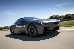 BMW i8 Fuel Cell - 20