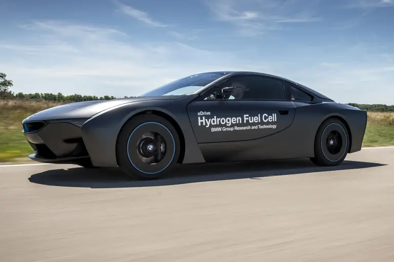 BMW i8 Fuel Cell - 3