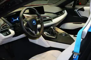 BMW i8 Lava Red