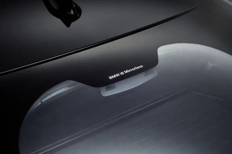 BMW i8 Mirrorless concept - 2