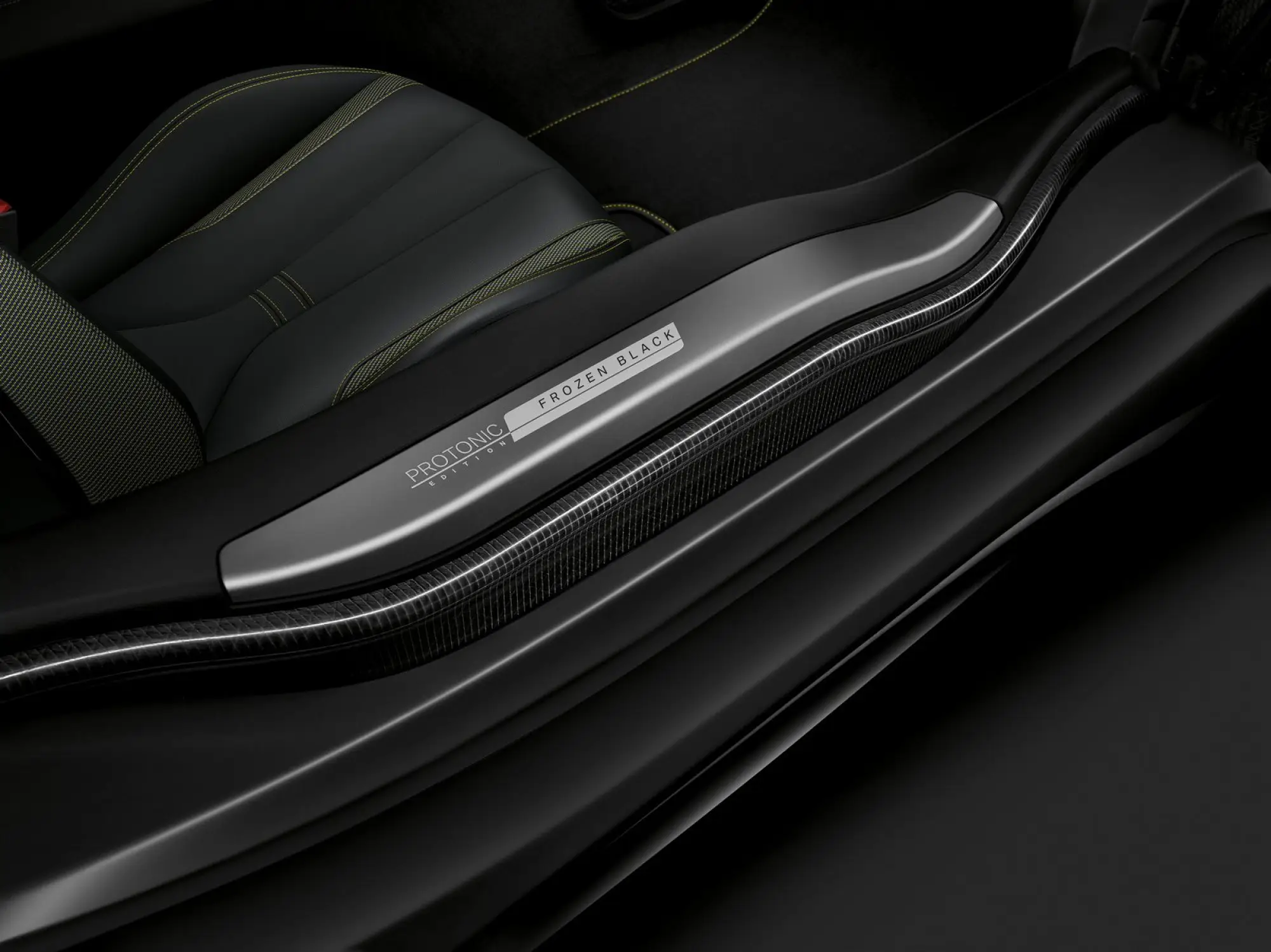 BMW i8 Protonic Frozen Black e Frozen Yellow - 2