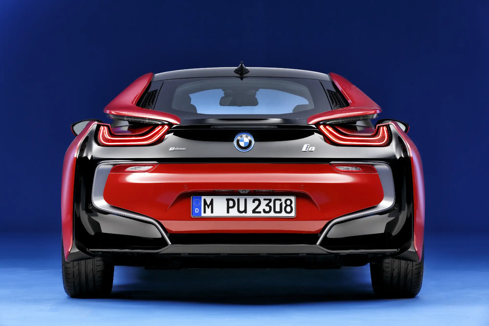 BMW i8 Protonic Red Edition - 2