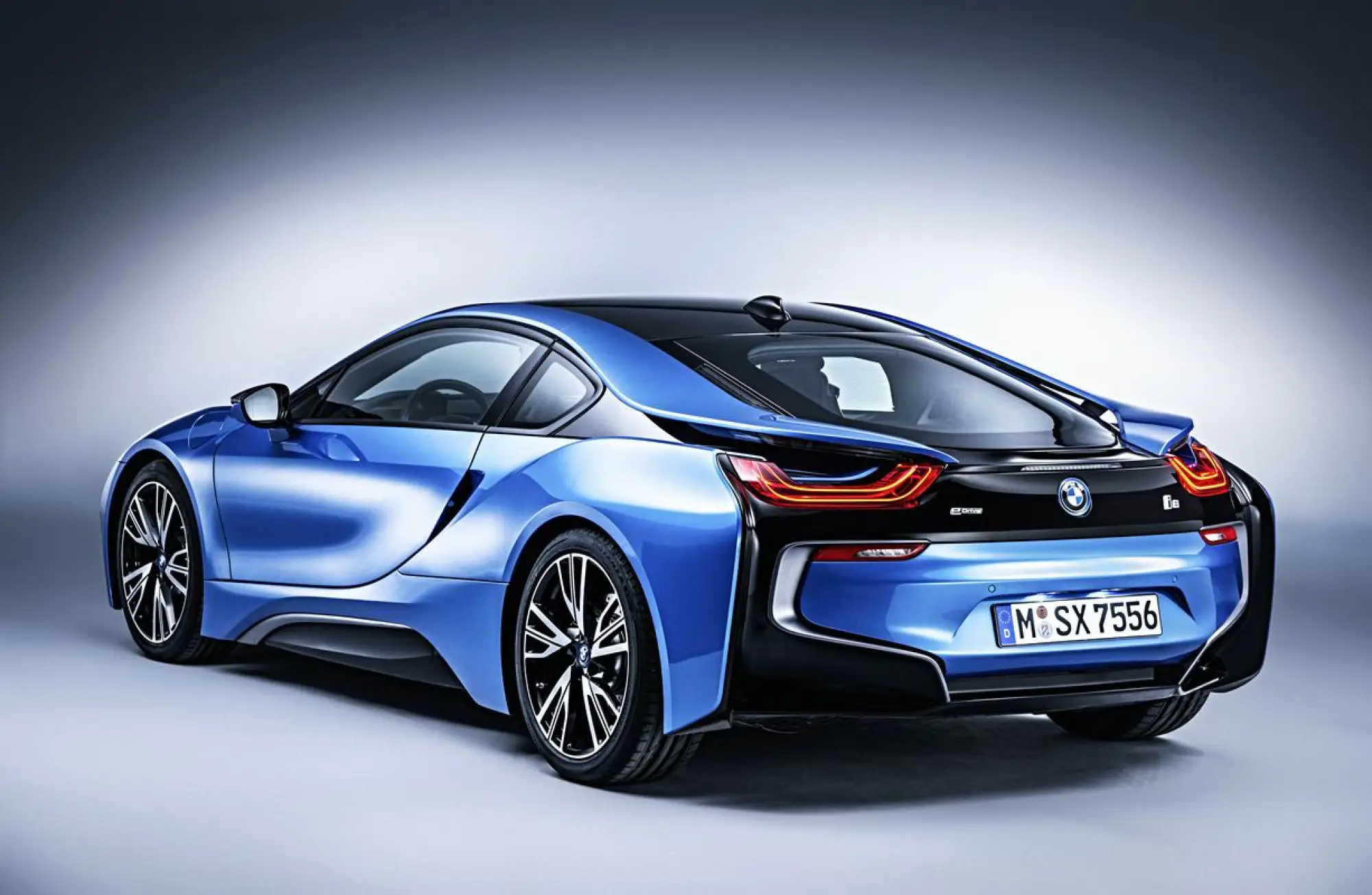 BMW i8 Pure Impulse - 12