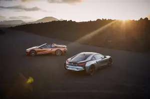 BMW i8 Roadster e nuova i8 Coupe