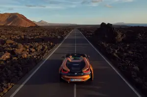 BMW i8 Roadster e nuova i8 Coupe