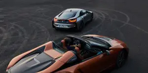 BMW i8 Roadster e nuova i8 Coupe