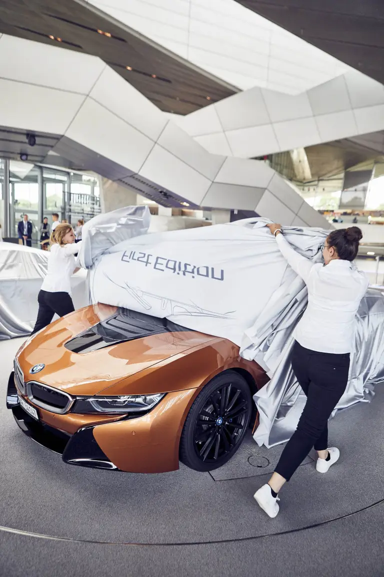 BMW i8 Roadster First Edition - Prime consegne - 8