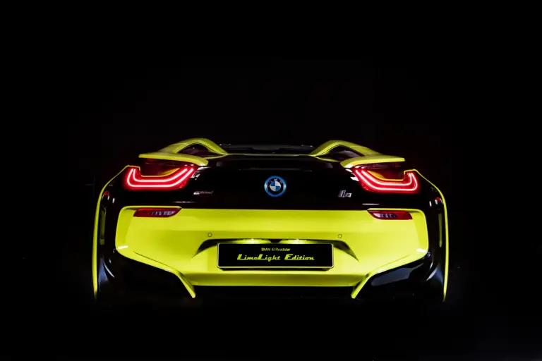 BMW i8 Roadster LimeLight Edition - 15