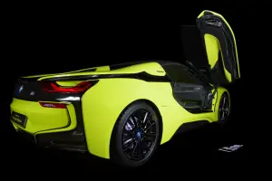 BMW i8 Roadster LimeLight Edition - 16