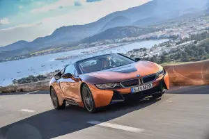 BMW i8 Roadster