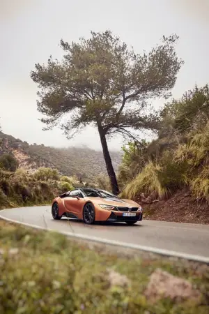 BMW i8 Roadster