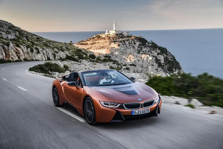 BMW i8 Roadster - 112