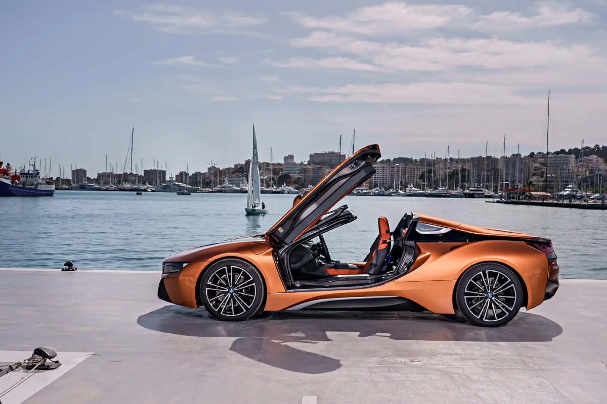 BMW i8 Roadster - 121