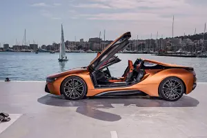 BMW i8 Roadster - 122