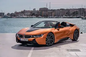 BMW i8 Roadster