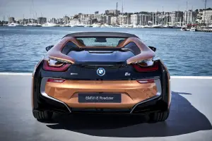 BMW i8 Roadster