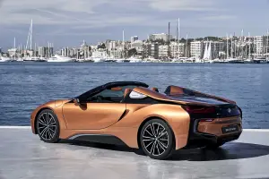 BMW i8 Roadster