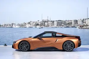 BMW i8 Roadster