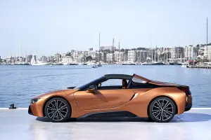 BMW i8 Roadster