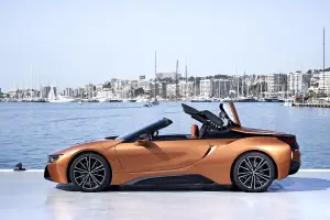 BMW i8 Roadster - 144