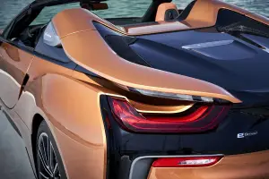 BMW i8 Roadster