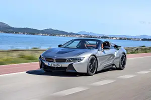 BMW i8 Roadster - 64