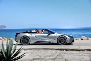 BMW i8 Roadster - 67