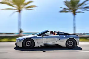 BMW i8 Roadster