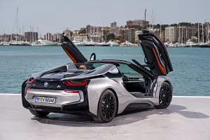 BMW i8 Roadster