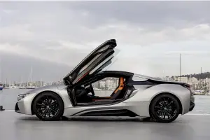 BMW i8 Roadster