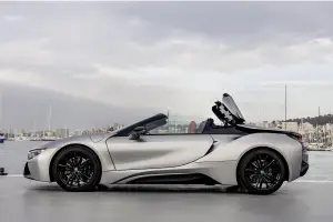 BMW i8 Roadster