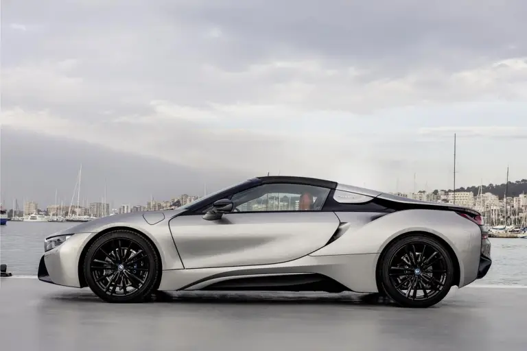 BMW i8 Roadster - 85