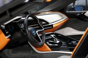 BMW i8 - Salone di Detroit 2013 - 17