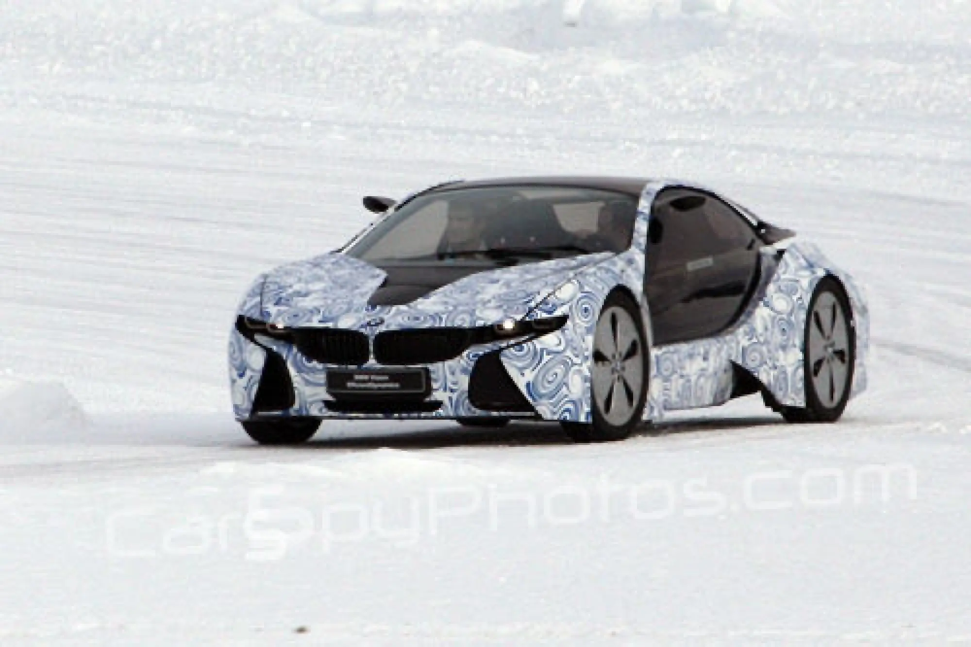 BMW i8 spy - 4