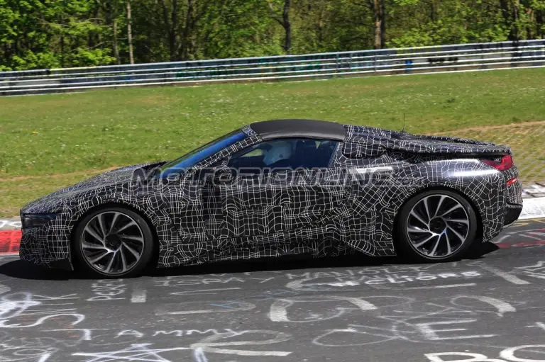 BMW i8 Spyder - Foto spia 18-05-2017 - 5