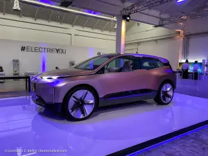 BMW iNext Concept - Foto LIVE a ElectrifYou