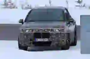 BMW iNext - Foto spia 27-2-2019 - 4