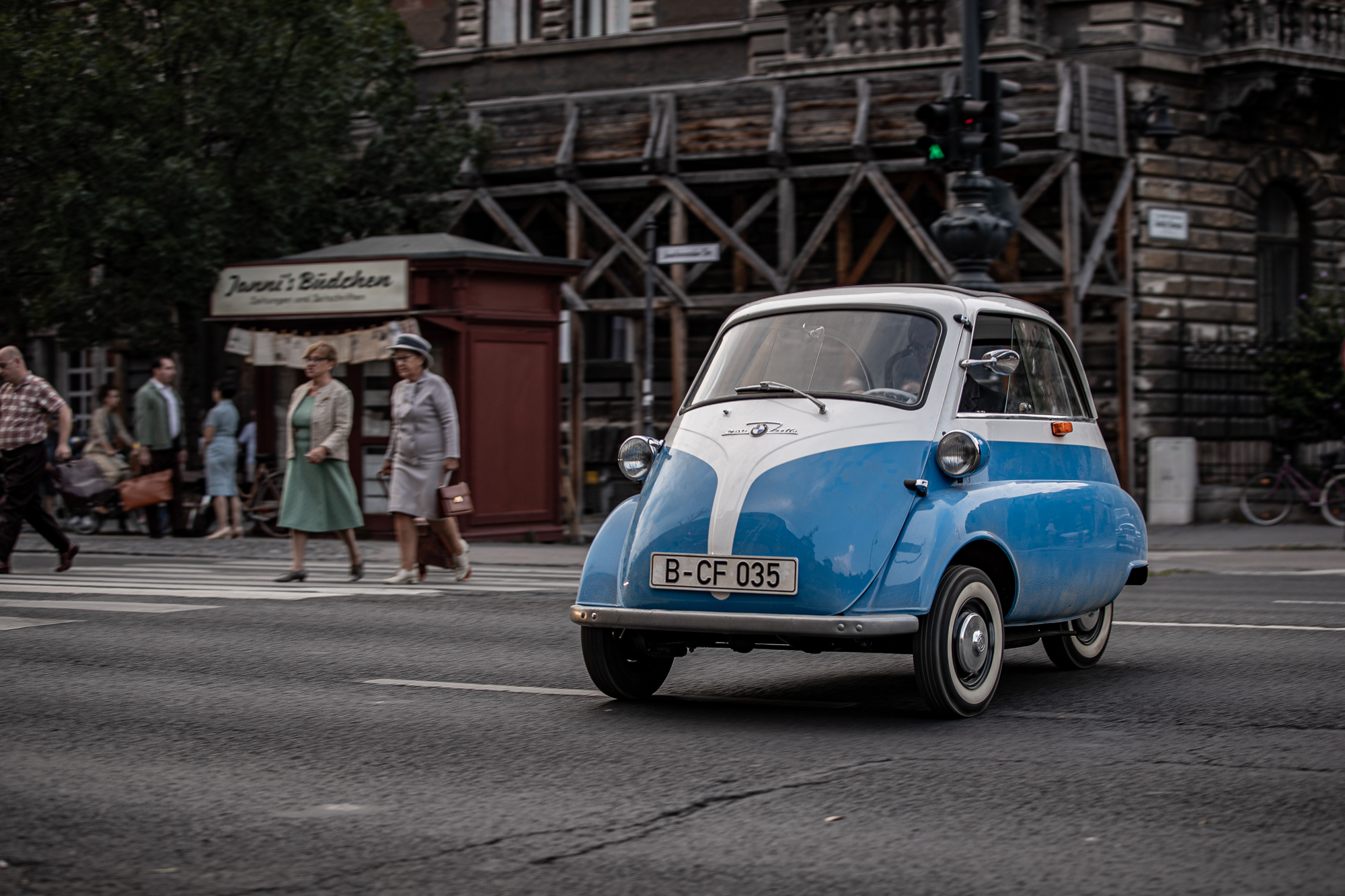 BMW Isetta - Film The Small Escape