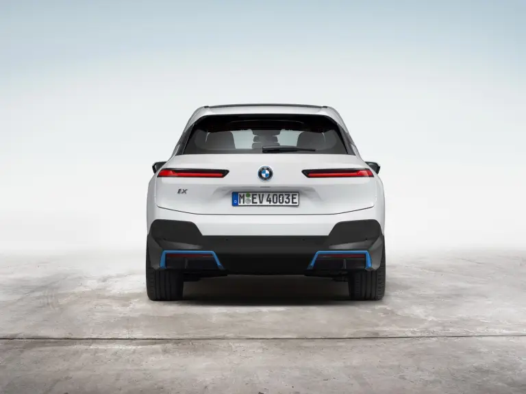 BMW iX 2021 - 75